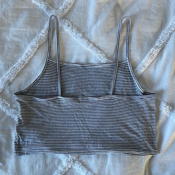 Sunday best crop tank size L - Picture 2 of 2